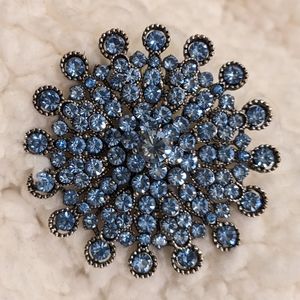 VINTAGE BLUE FLORAL BROOCH